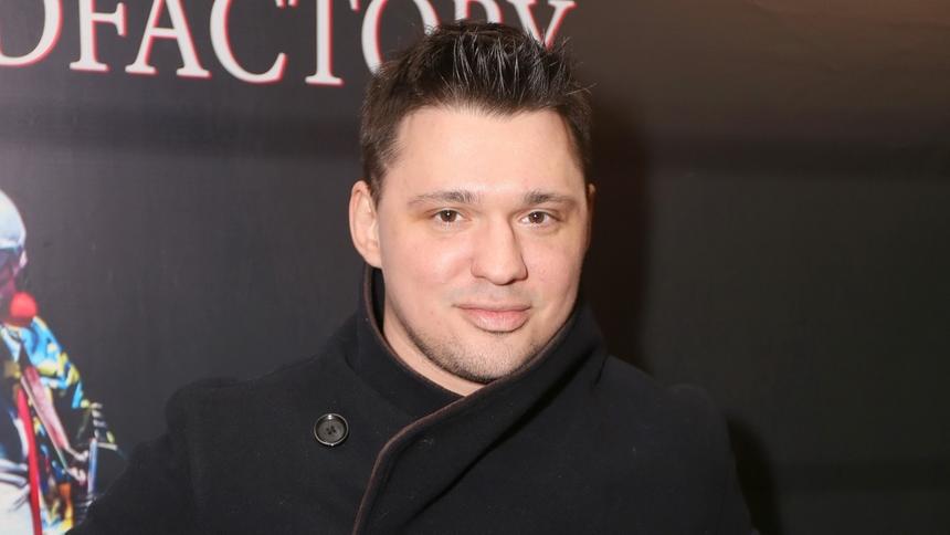 Заподозренный в алкоголизме Алексей Кабанов вновь заговорил об интрижке с замужней Сати Казановой