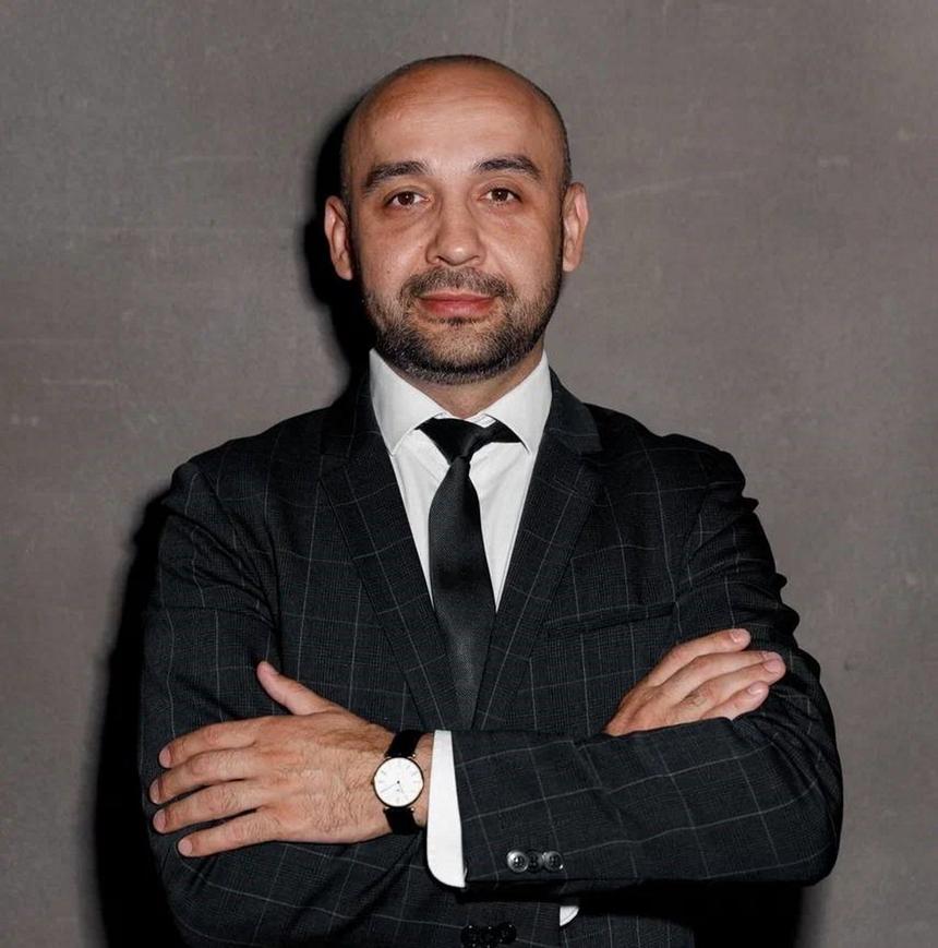 «Это шахматная игра»: звездный юрист Назар Назаров о громких делах, конкурентах и работе на ТВ