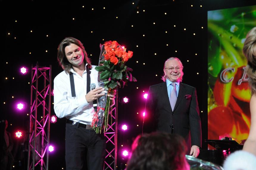 Певец Дмитрий Маликов отменил пресс-конференцию из-за болезни отца