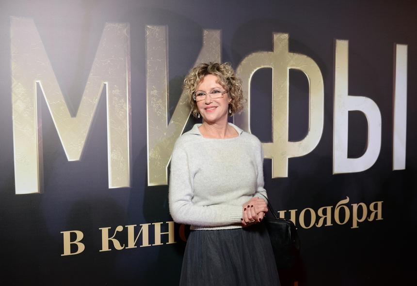 «Подоконник в подъезде трясся»: Наталья Штурм рассказала об интиме Ирины Розановой