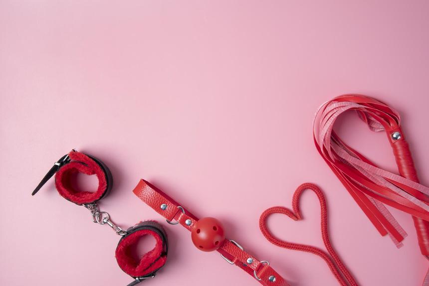 Украл мастурбатор и скрылся: дерзкое ограбление секс-шопа расследуют в Воскресенске