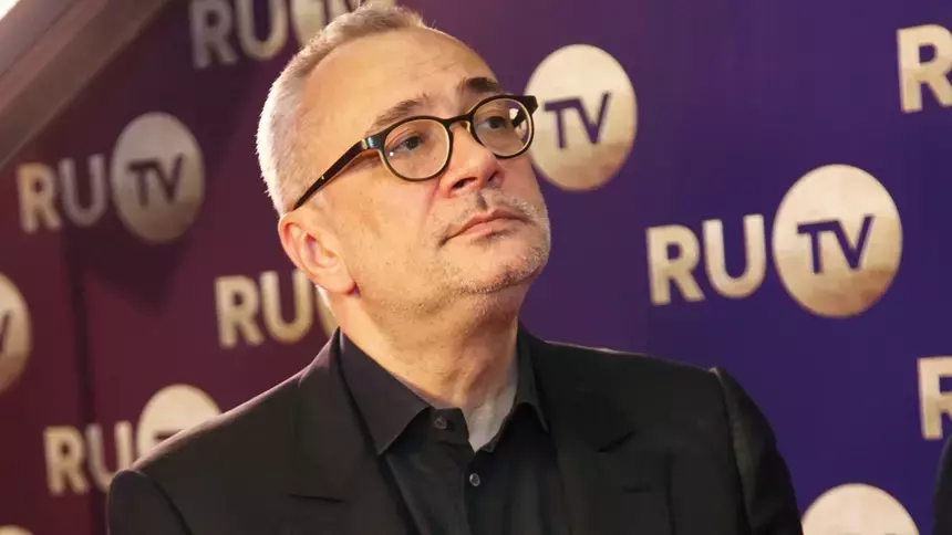 «Человеку теперь тяжело»: что происходит с Константином Меладзе после развода с Брежневой