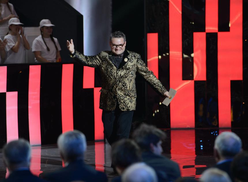 «Все продано»: Александр Васильев рассказал, что происходило на фестивале Лаймы Вайкуле