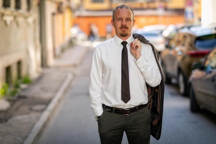 История тебя: генеалог-детектив о поиске родственников, одноклассников, сослуживцев и биологических родителей