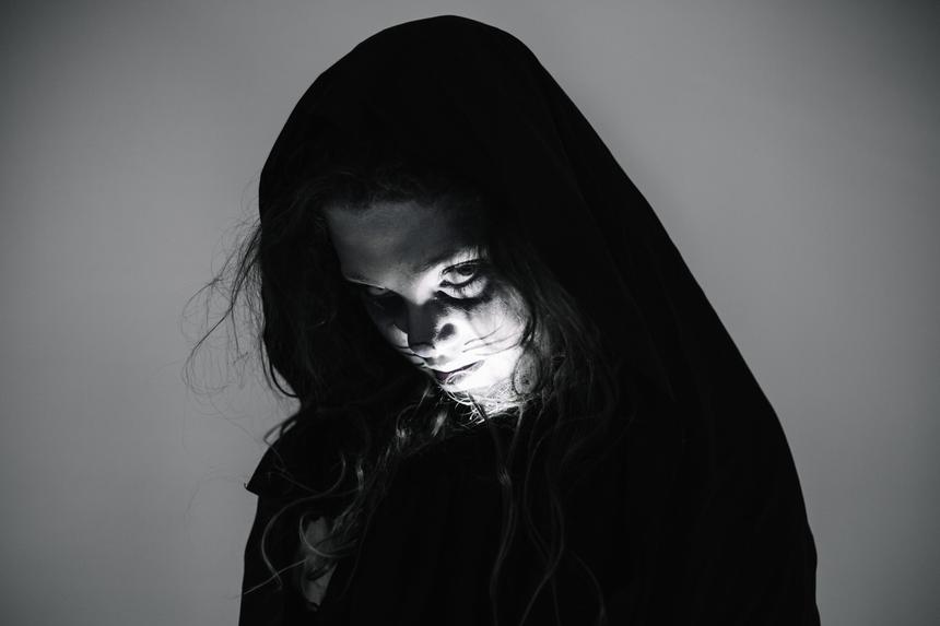 Соседка пленницы челябинского маньяка описала внешний вид сбежавшей девушки тремя словами