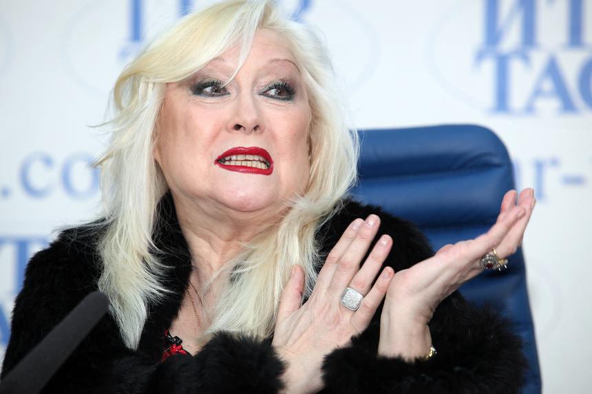 Проблемы с почками: Ирина Мирошниченко жаловалась на здоровье в гримерке