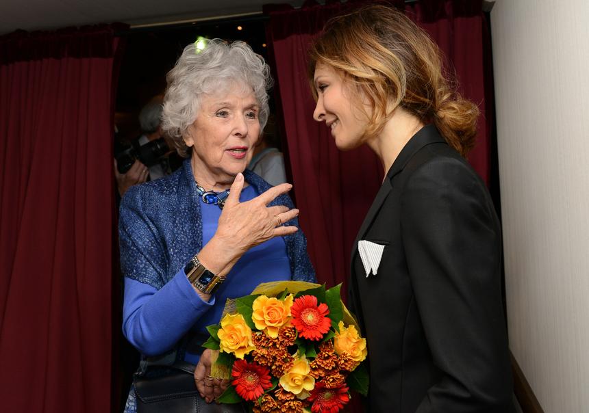 «Была всегда для меня эталоном»: близкие и родные Веры Васильевой пришли проводить актрису в последний путь