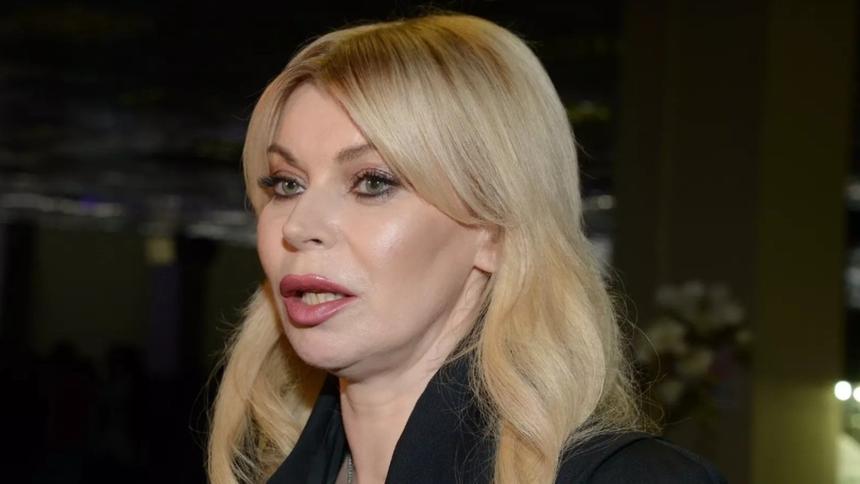 «Теперь будет круглосуточно с двумя охранниками»: Лада Дэнс стала жертвой маньяка-извращенца