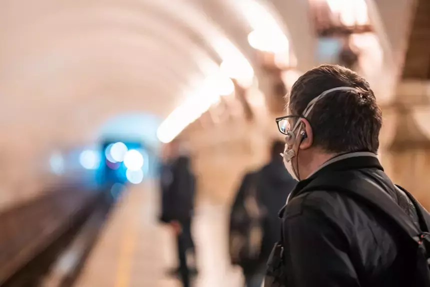 В метро безбилетник напал на другого пассажира из-за замечания