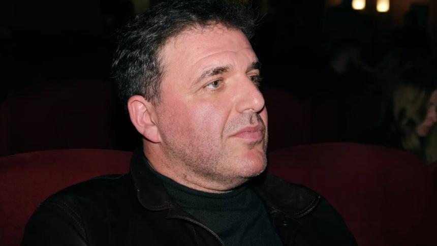 Актера Максима Виторгана заменили нейросетью во втором сезоне сериала «Контакт»