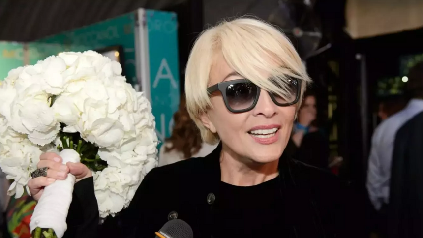 Стало известно, какую пенсию получает Лайма Вайкуле в Латвии