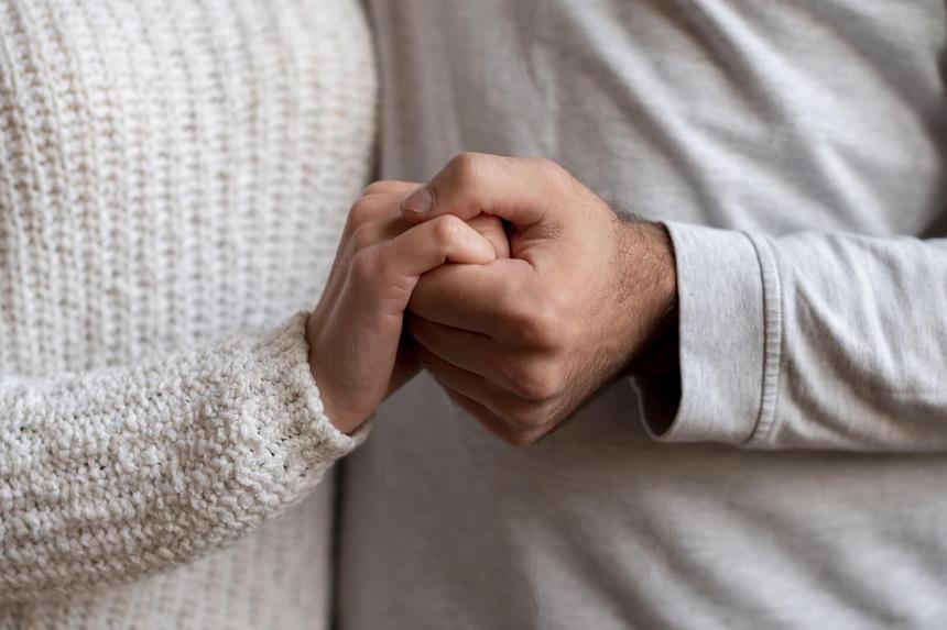 «Мальчик» ищет грудь мамы, а «девочка» – отца: психолог Василькова о выборе партнера