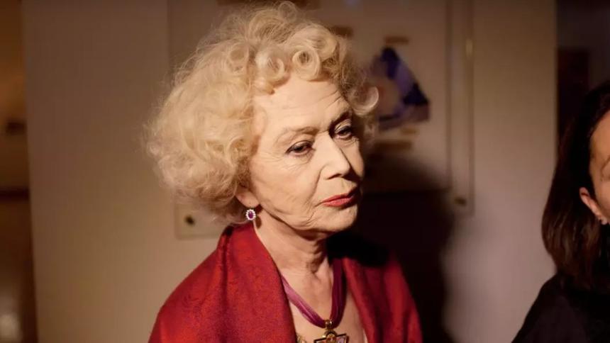 «Хлеба не на что купить»: Немоляева высказалась о своей пенсии