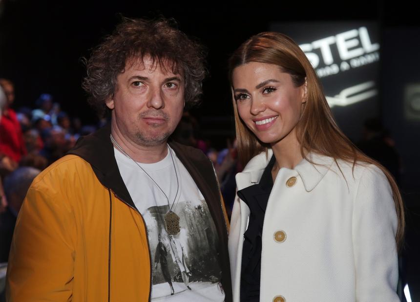 «Она была красивой молодой девчонкой»: звездный хирург пришел в ужас от операций Бони