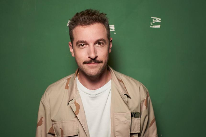 «Пока ничего не понял»: Андрей Бебуришвили об отцовстве, партнерских родах и имени дочери