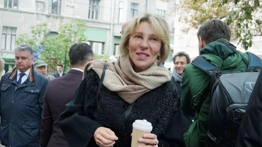 Актриса Юлия Рутберг прокомментировала причастность домработницы к ограблению