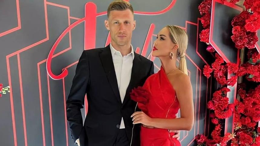 Блогер Мария Погребняк официально развелась с мужем-футболистом