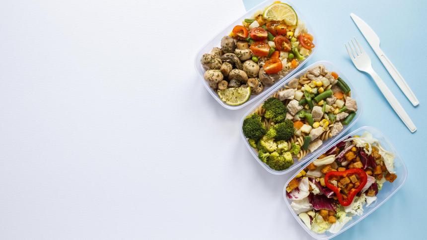 Грубо нарушались санитарные правила: 34 человека отравились готовой едой из доставки