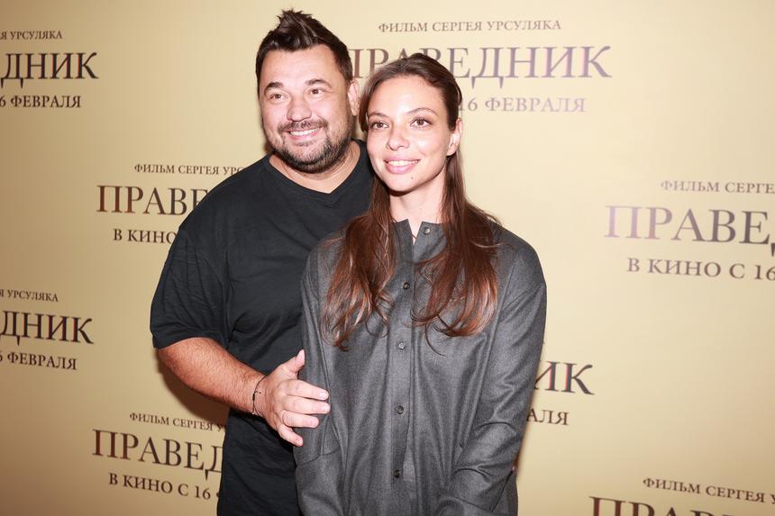 47-летний певец Сергей Жуков станет отцом в пятый раз