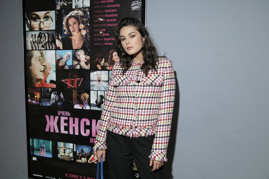 «Рядом с тараканами»: как актриса Анфиса Черных попала в тюрьму в Индии