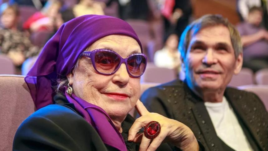 «Не могу сказать, что поправляюсь»: что происходит с перенесшей инсульт Федосеевой-Шукшиной