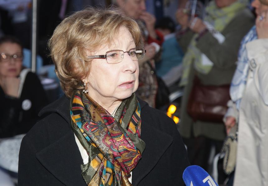 Певица Катя Семенова назвала 85-летнюю актрису Лию Ахеджакову дурой