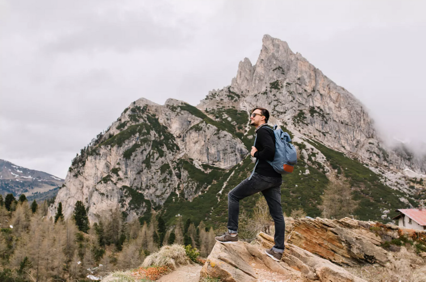Найдены обессиленными: поисковая операция потерявшихся в ледниках туристов закончилась чудом