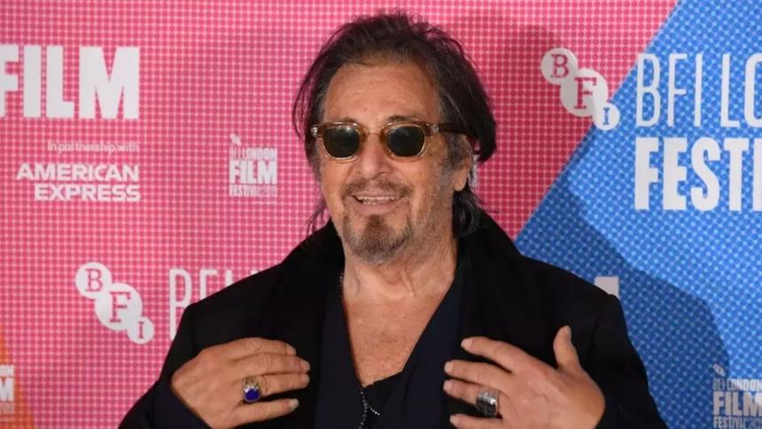 83-летний Аль Пачино воссоединился с молодой матерью своего трехмесячного сына