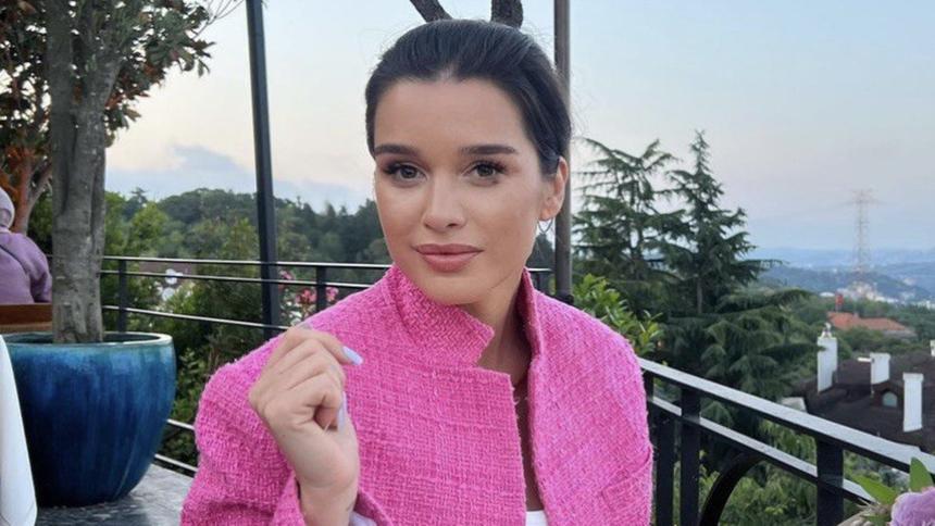 Телеведущая Ксения Бородина случайно впервые показала нового бойфренда