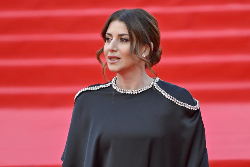 Муж певицы Жасмин уехал жить в Израиль, оставив семью в России