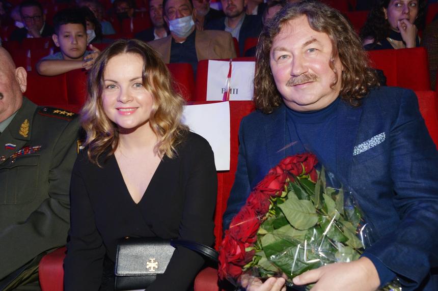 Шуфутинский назвал связанную с коронавирусом причину госпитализации Николаева