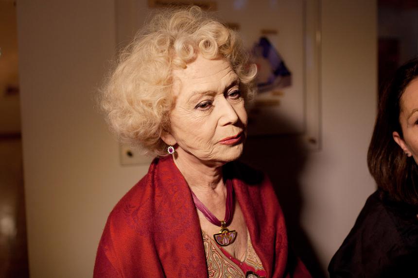 «Чудовищно ранил»: Немоляева не сдержала эмоций, говоря о предательстве Белого