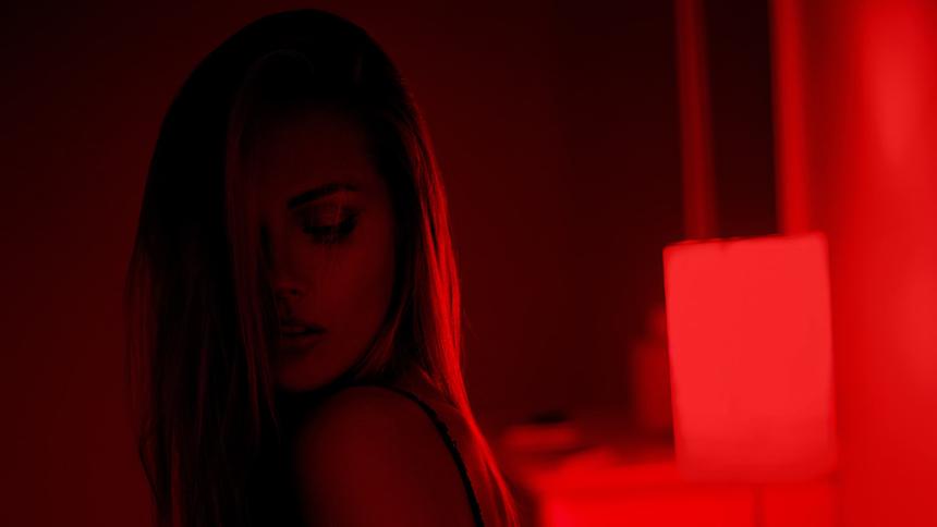 Эскортница Робигуд рассказала, как часто порнозвезды зависимы от наркотиков