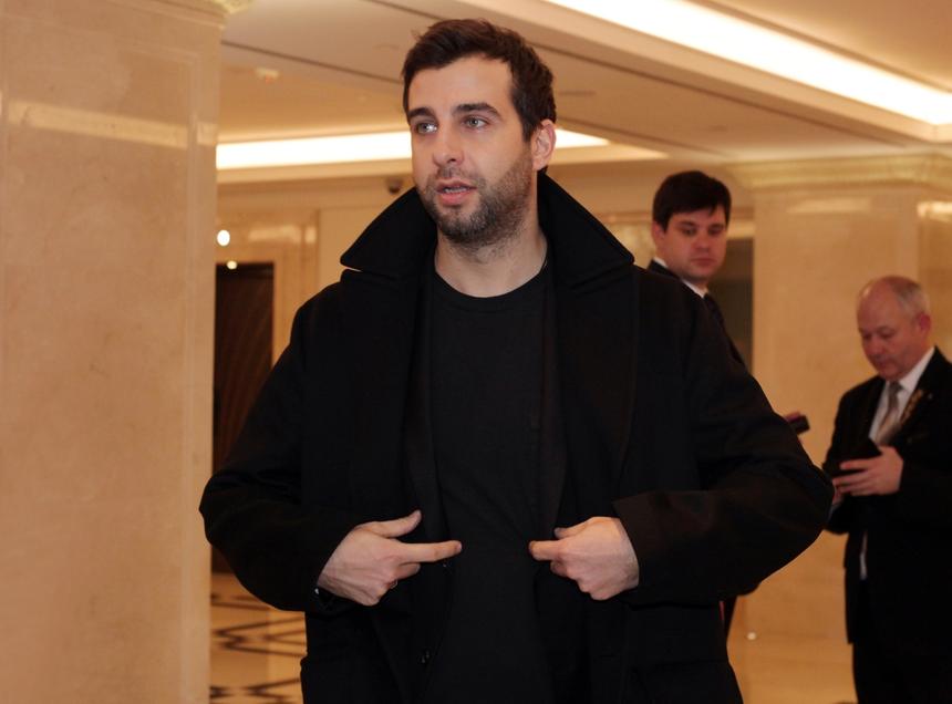 Не понравилось описание события: Ургант высмеял анонс его шоу с Познером