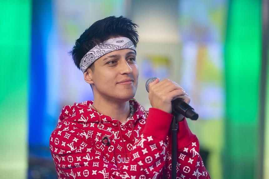 Исполнитель «Ягоды малинки» Хабиб обвинил Баскова в обмане с покупкой квартиры