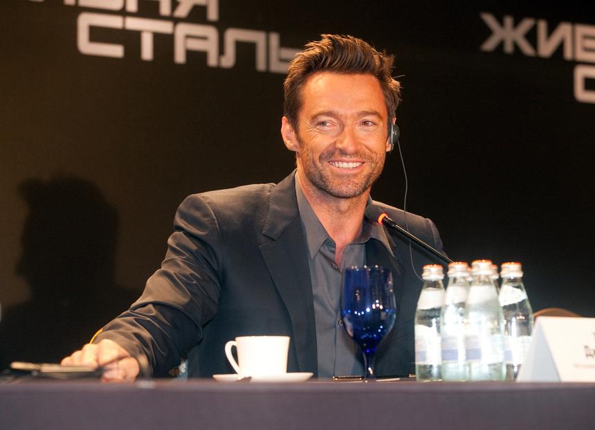 Хью Джекман после развода с женой рассекретил отношения с 31-летней певицей