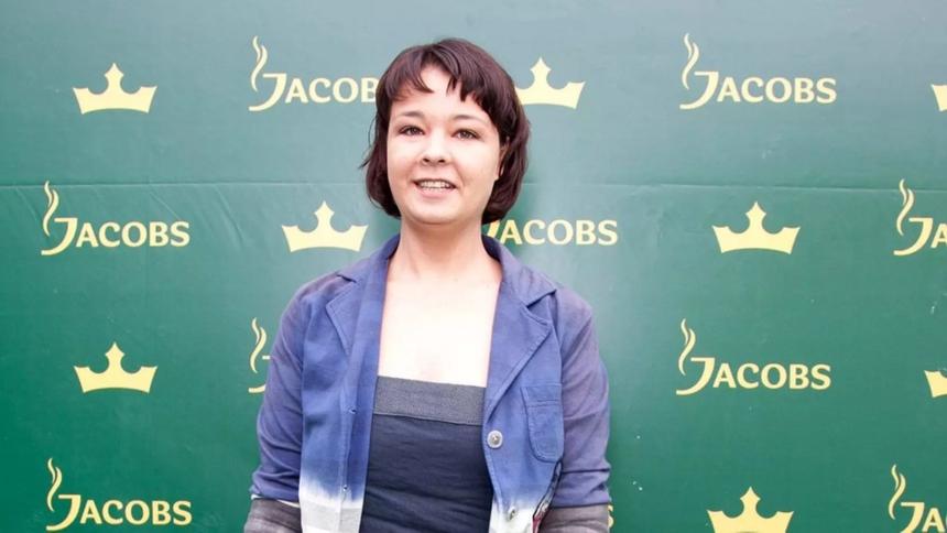 Лена Полено из «Счастливы вместе» появилась на публике после пьяного дебоша на похоронах Гришечкина