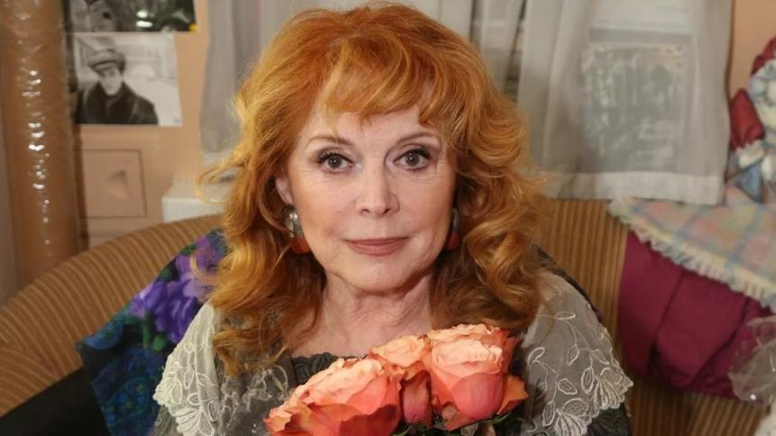 Журналисты выяснили, куда пропала 76-летняя звезда «Аншлага» Клара Новикова