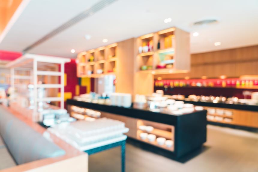 В Москве продавец косметики подрался с охранником обувного магазина из-за духов