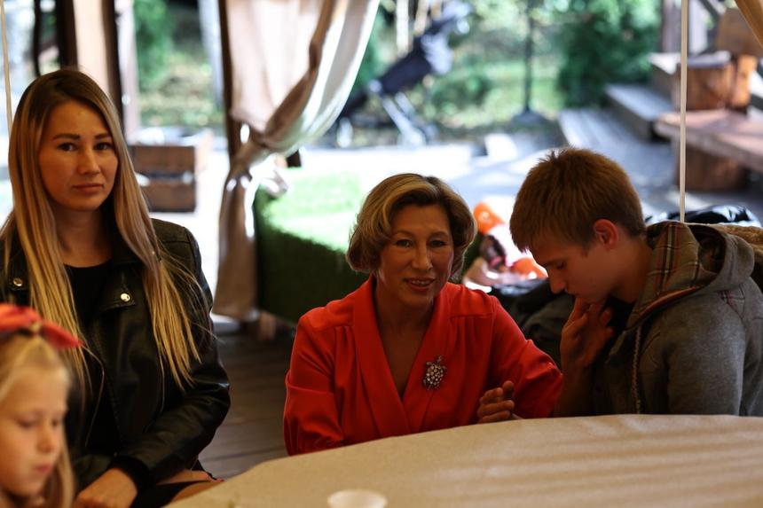 Светлана Жаркова с сыном Фёдором