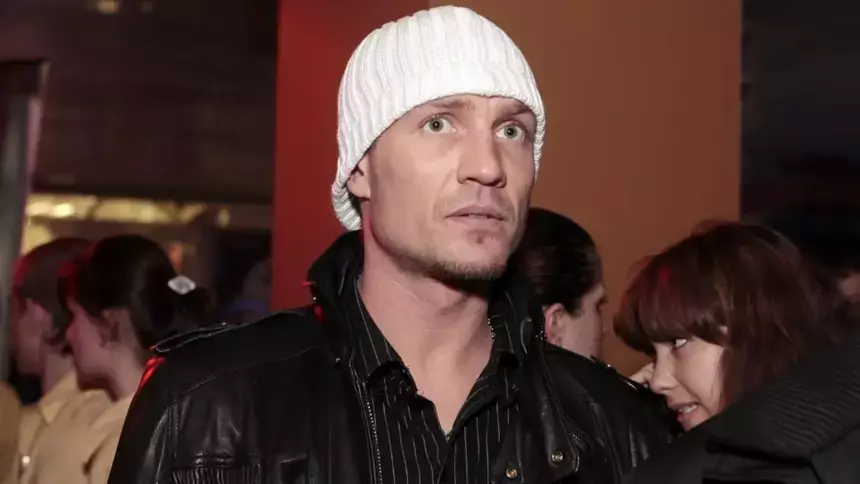 «Верь в себя»: Костомаров рассказал о словах жены, которые помогли ему выжить