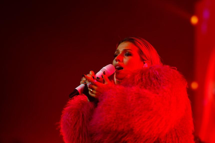 Zivert, Чеботина, Краймбрери и другие яркие звезды зажгли на музыкальном «Девичнике» Like FM