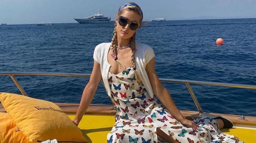 У девятимесячного сына Пэрис Хилтон подозревают болезнь: все из-за новых фото ребенка