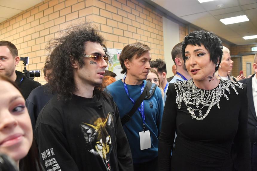 «Ее парень»: рассекречен роман Лолиты и Коста Лакоста, который младше певицы на 33 года