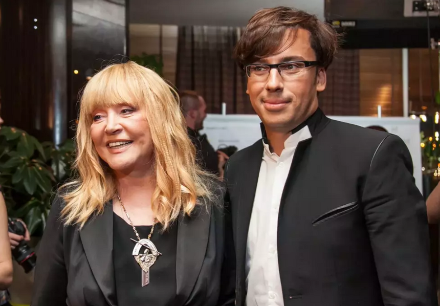 Директор Аллы Пугачевой высказалась о переезде певицы на Кипр