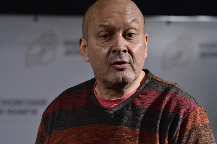 Псу Вячеслава Гришечкина потребовался собачий психолог после переезда в квартиру с кошкой