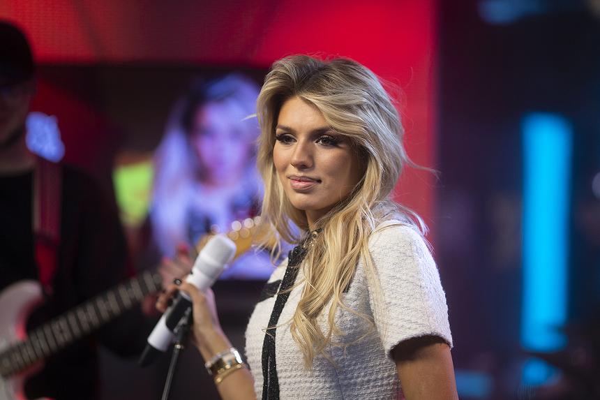 Люся Чеботина рассказала, почему Киркоров сыграл в ее клипе роль пилота самолета