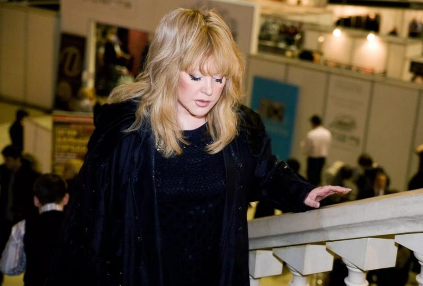 «Лицемерный подход»: в Госдуме оценили вероятность Пугачевой выступить с концертом в России