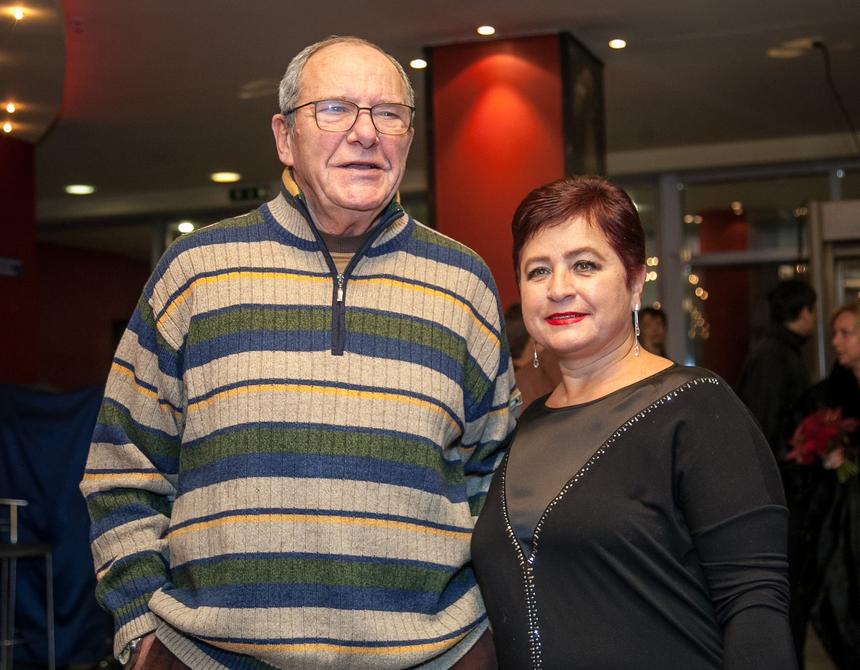 83-летний актер Эммануил Виторган увез дочек Этель и Клару из России