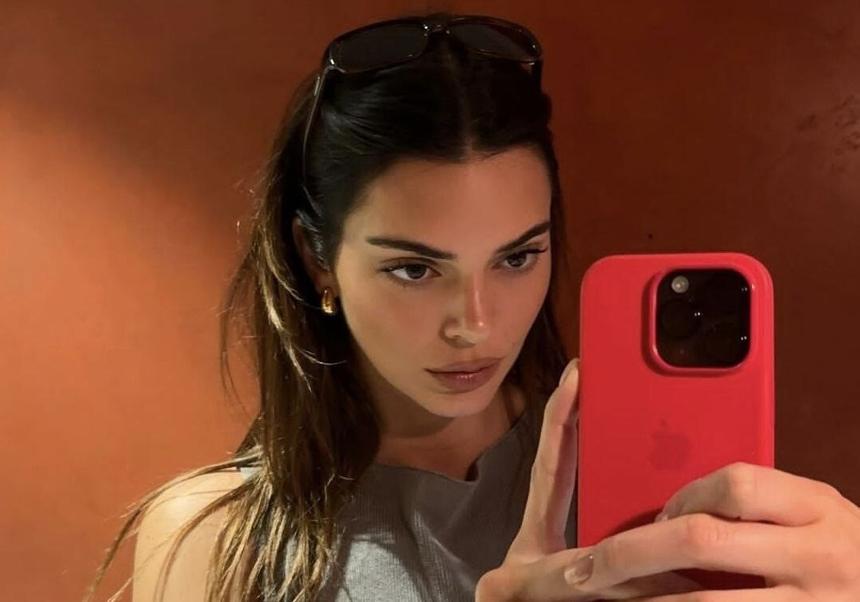 Модель Кендалл Дженнер объяснила, что мешает ей завести детей